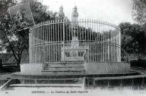 Hippone, Tombeau de St Augustin.jpg (10967 octets)
