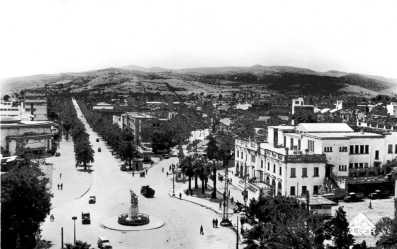 La carri�re Romaine et les all�es Barrot.jpg (15867 octets)