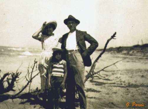 Philippeville Famille PISANI vincent � Jeanne d'Arc.jpg (17701 octets)